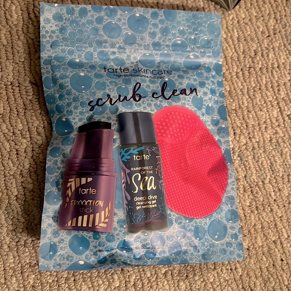 TARTE Three Piece Skincare Set